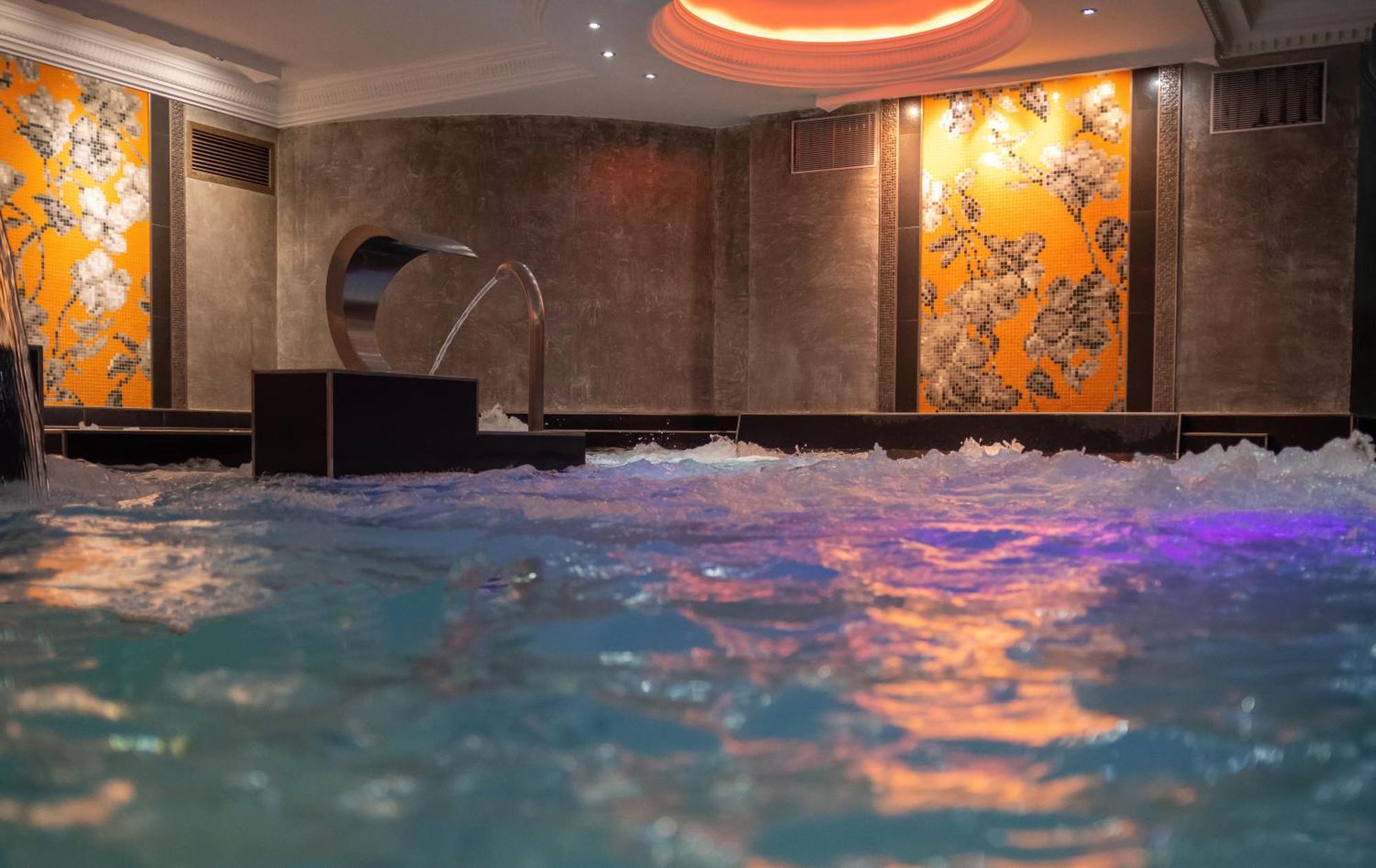 Hotel Princesa Parc Excellence Arinsal Exterior foto The spa at The Dorchester